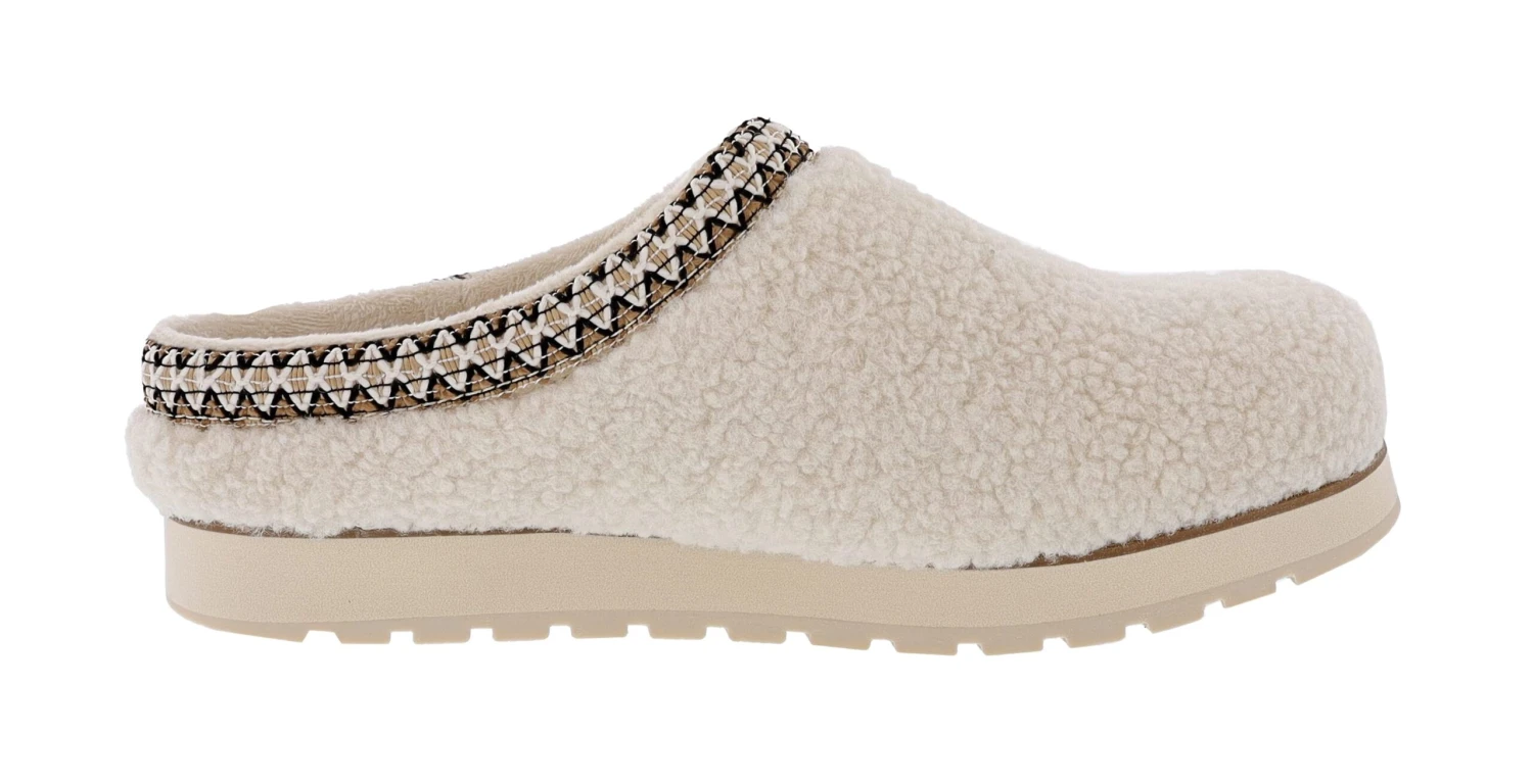 Skechers Women's Bobs Keepsakes-Cozy Kicks Clog Slippers 4 Skechers Women's Bobs Keepsakes-Cozy Kicks Clog Slippers - Image 2