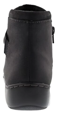 Clarks Women's Cora Rae Ankle Boots -Altra Store 0709428 04