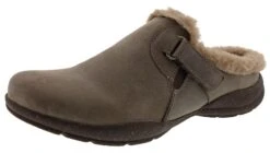 Clarks Women's Slip On Roseville Lined Winter Clogs 17 Clarks Women's Slip On Roseville Lined Winter Clogs -Altra Store 0752603 01