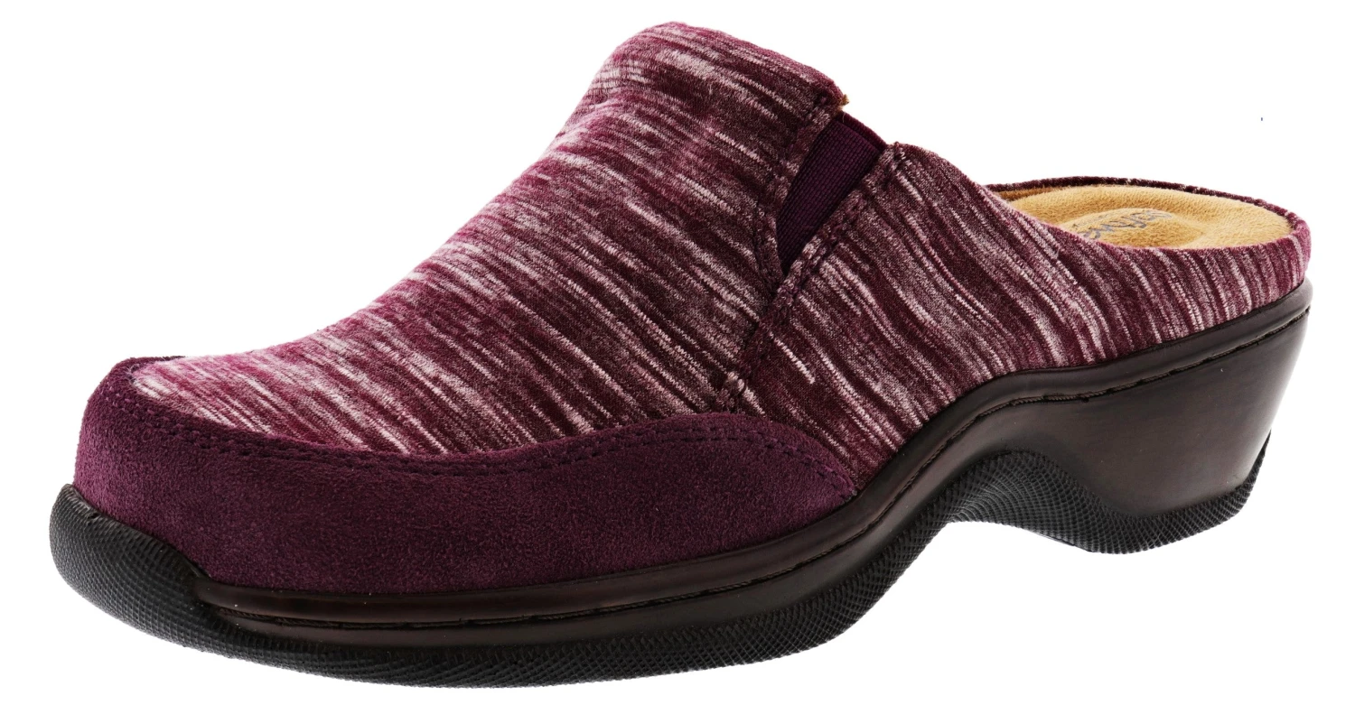 Softwalk Women's Narrow Width Slip On Clogs 3 Softwalk Women's Narrow Width Slip On Clogs